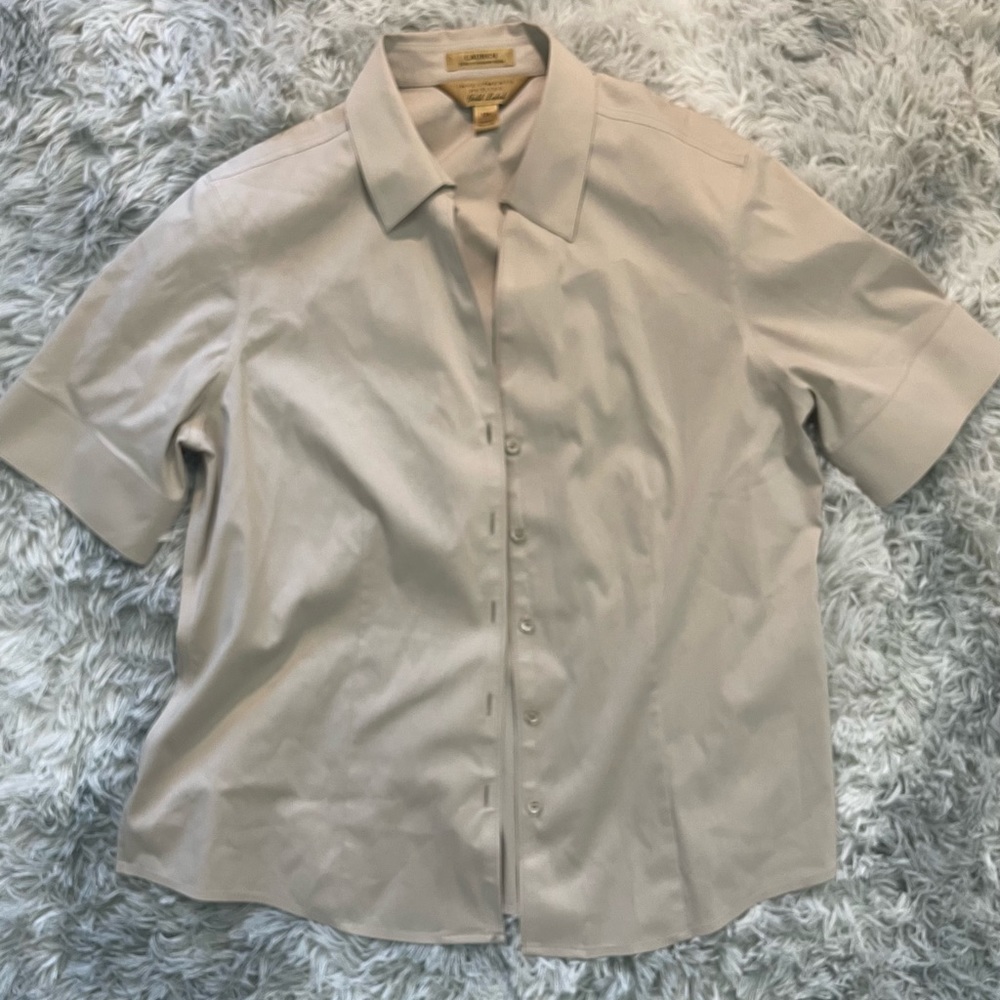 Brand:Lauren, cream short sleeve button up